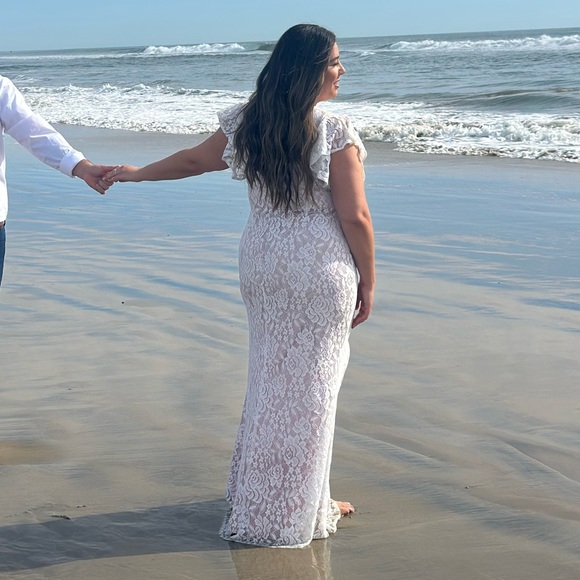 White Dress - Picture 10 of 10